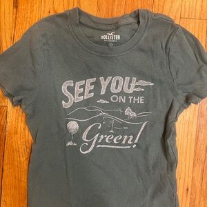 Hollister size M run small